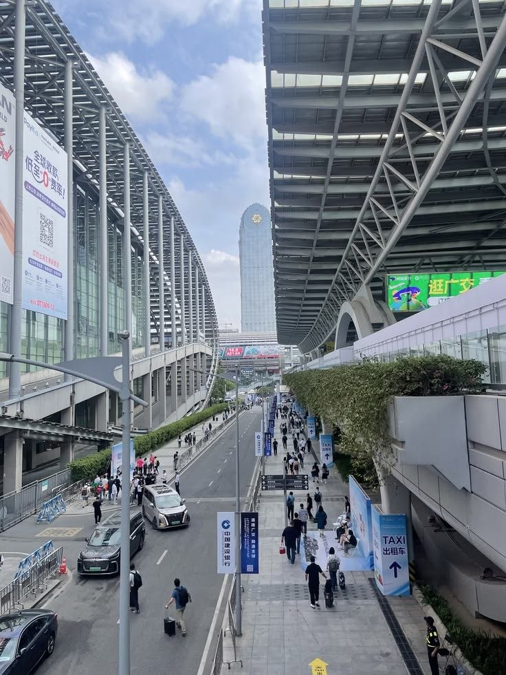 Smart infrastructure corridor with intelligent transport systems
