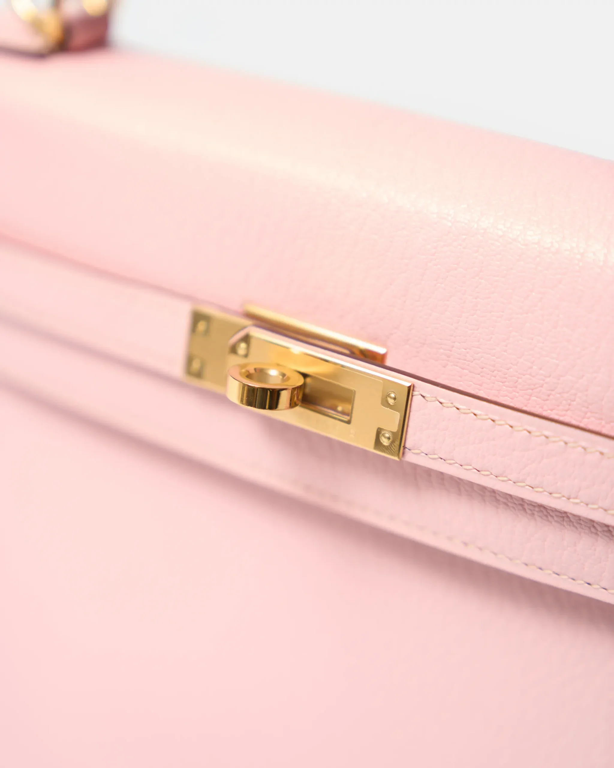 Hermès Kelly 25 Rose Sakura Chevre Mysore GHW