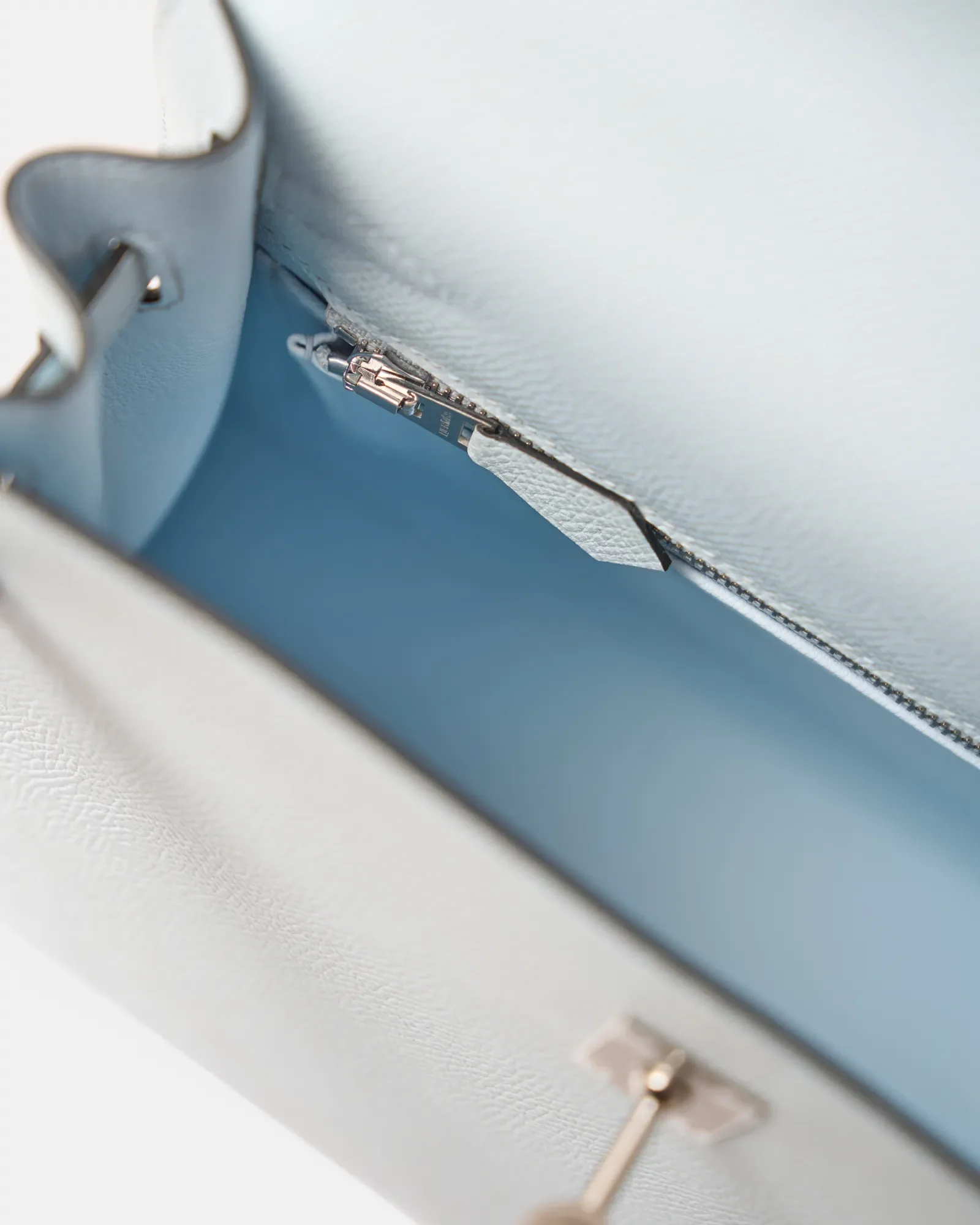 Hermès Kelly 25 Bleu Brume Epsom PHW