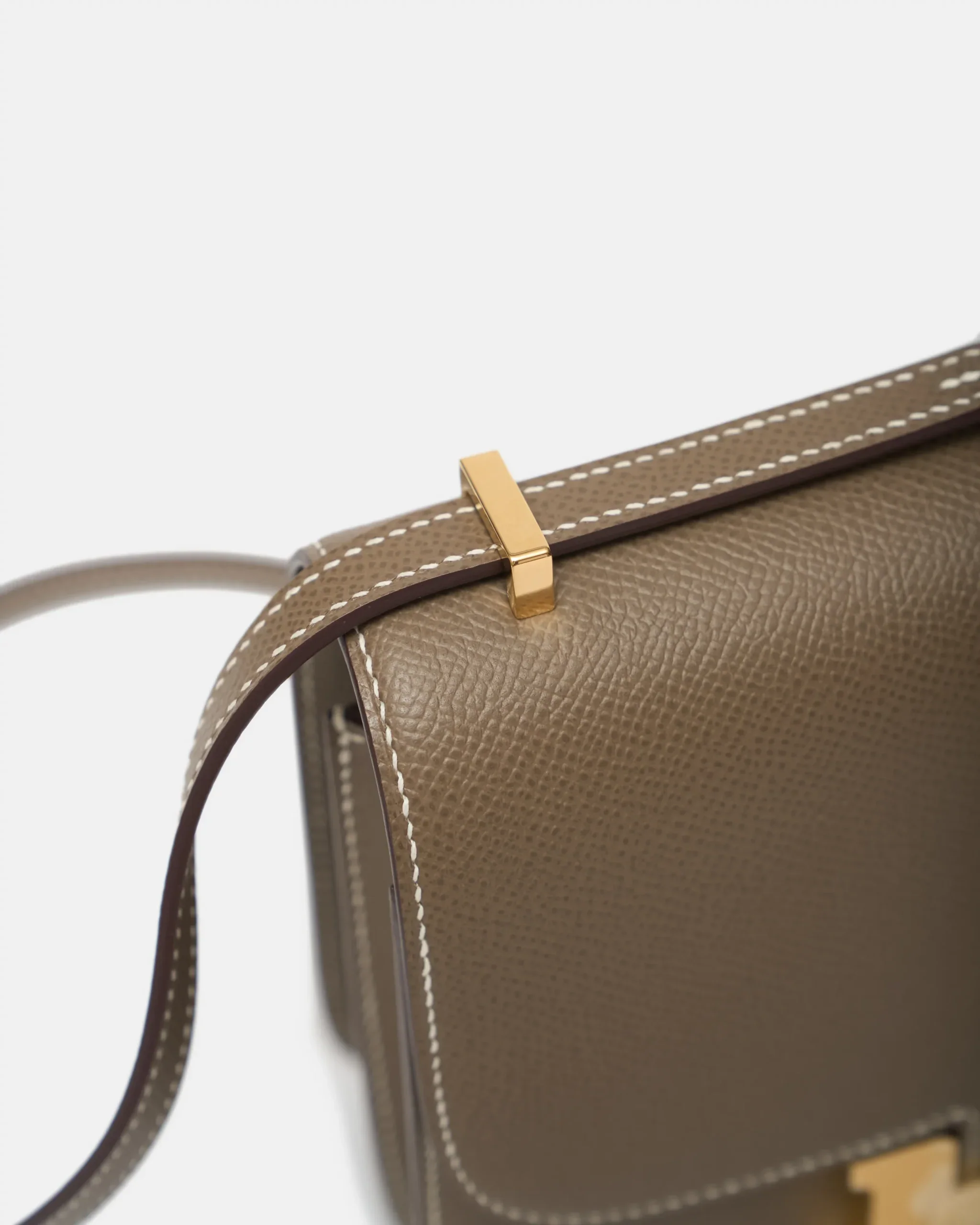 Hermès Mini Constance 18 Etoupe Epsom GHW