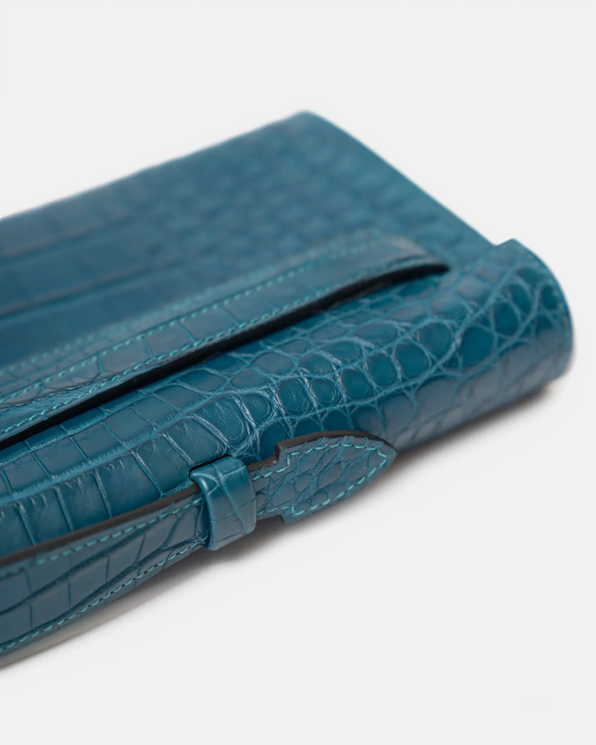 Hermès Bleu Paon Kelly Cut Croc Matte GHW