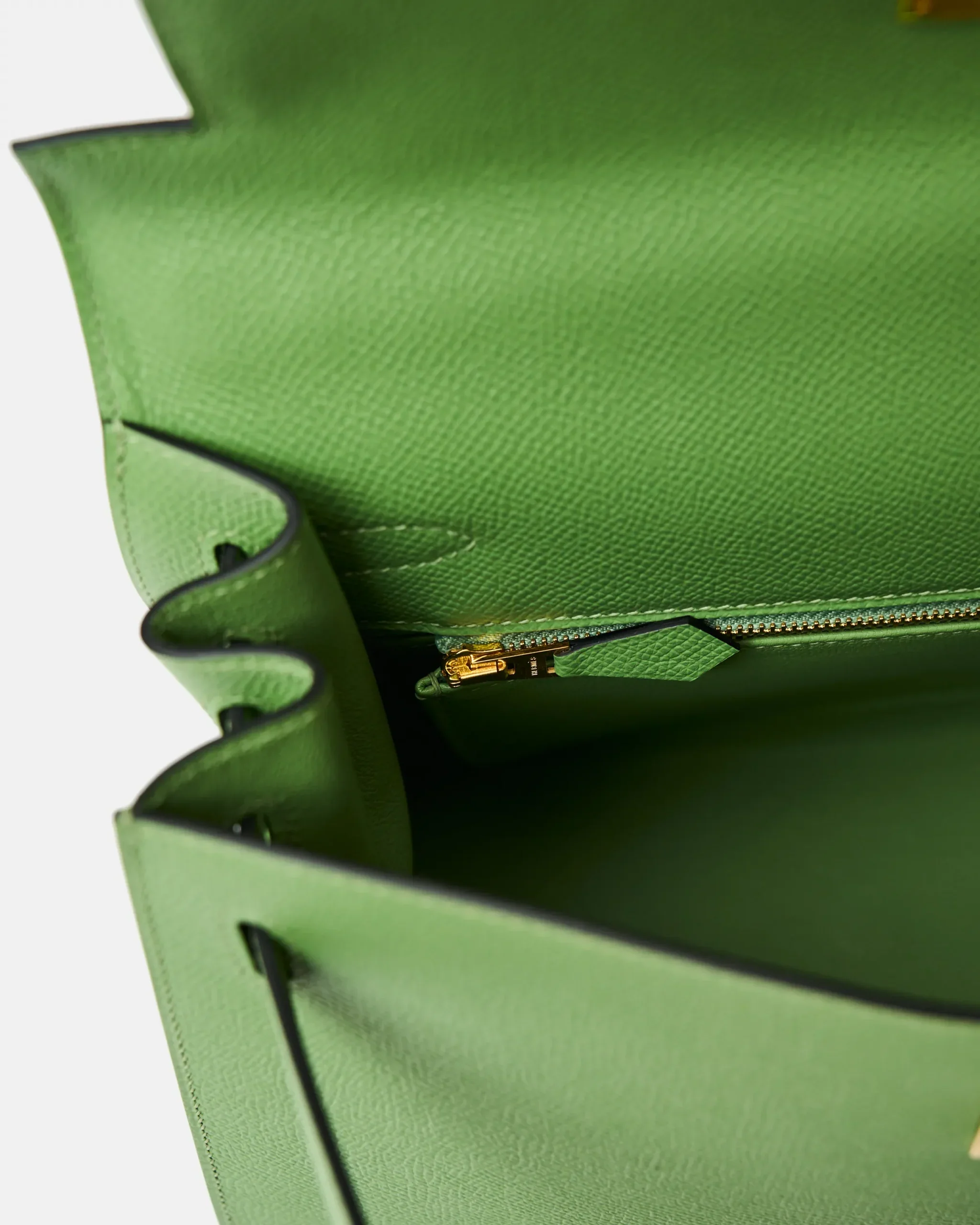Hermès Kelly 28 Vert Criquet Epsom GHW