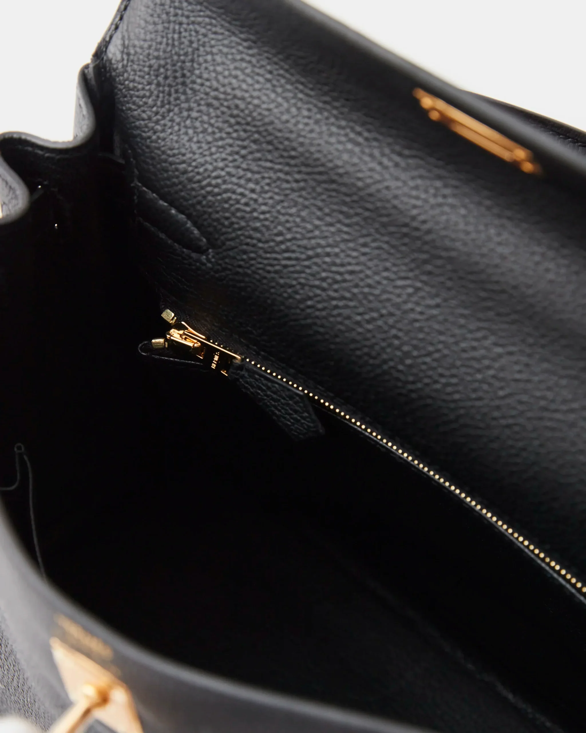 Hermès Kelly 25 Black Retourne GHW