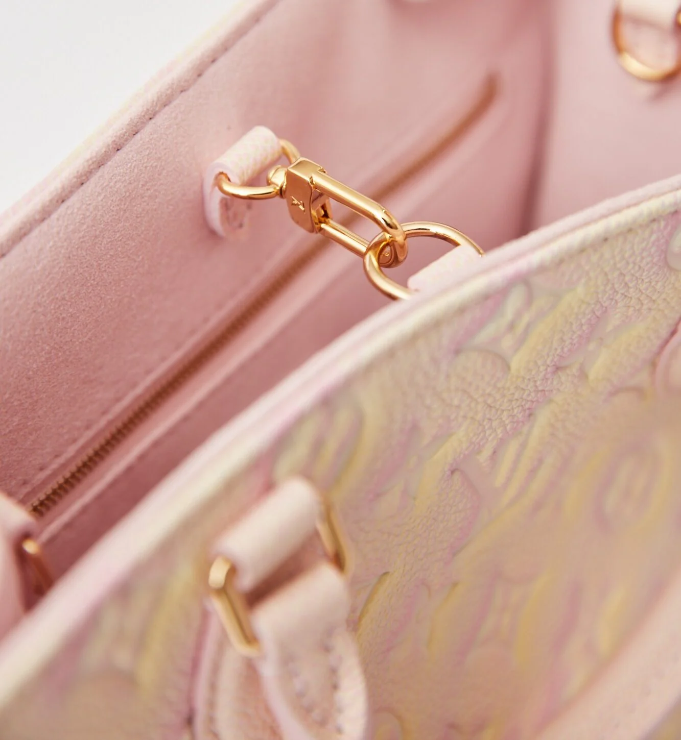 Louis Vuitton OnTheGo PM Light Pink Monogram