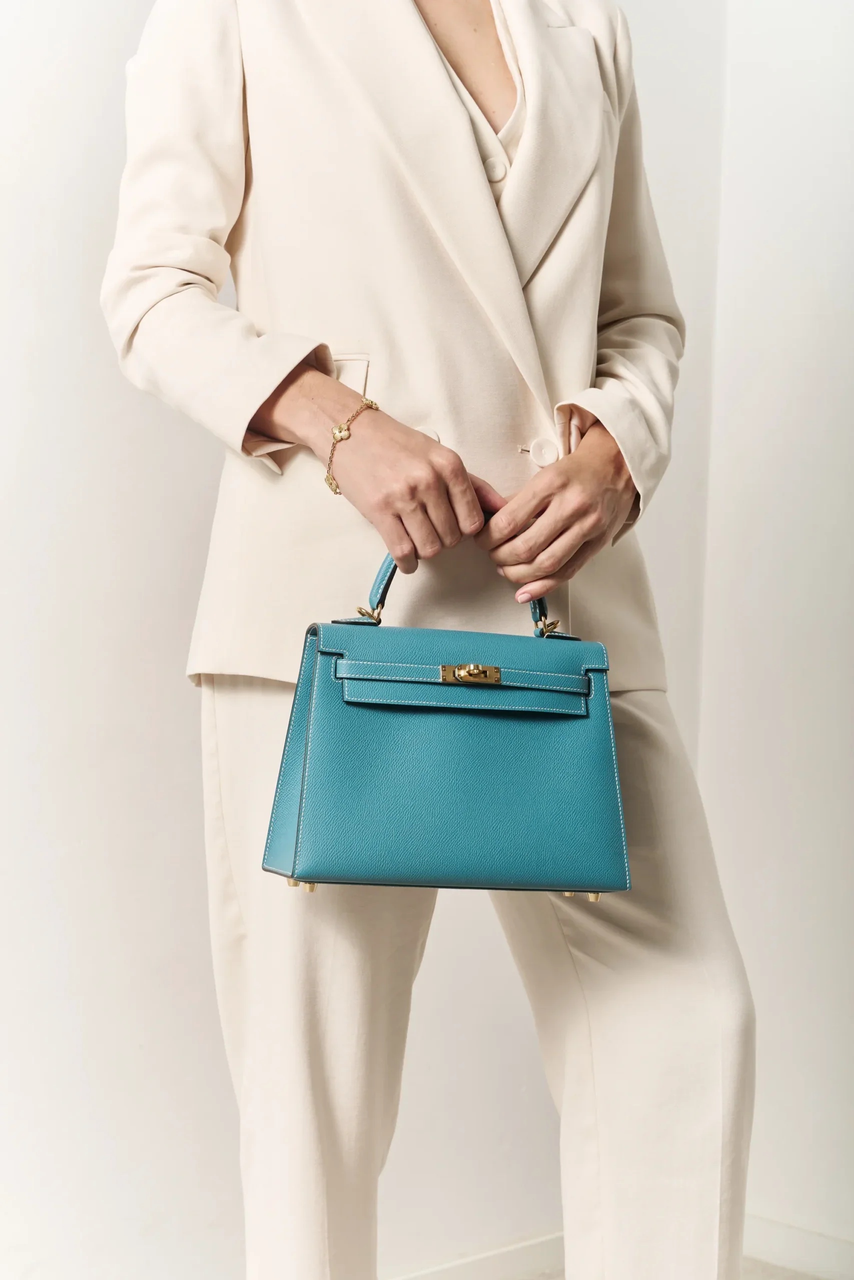 Hermès Kelly 25 Blue Jean Epsom GHW