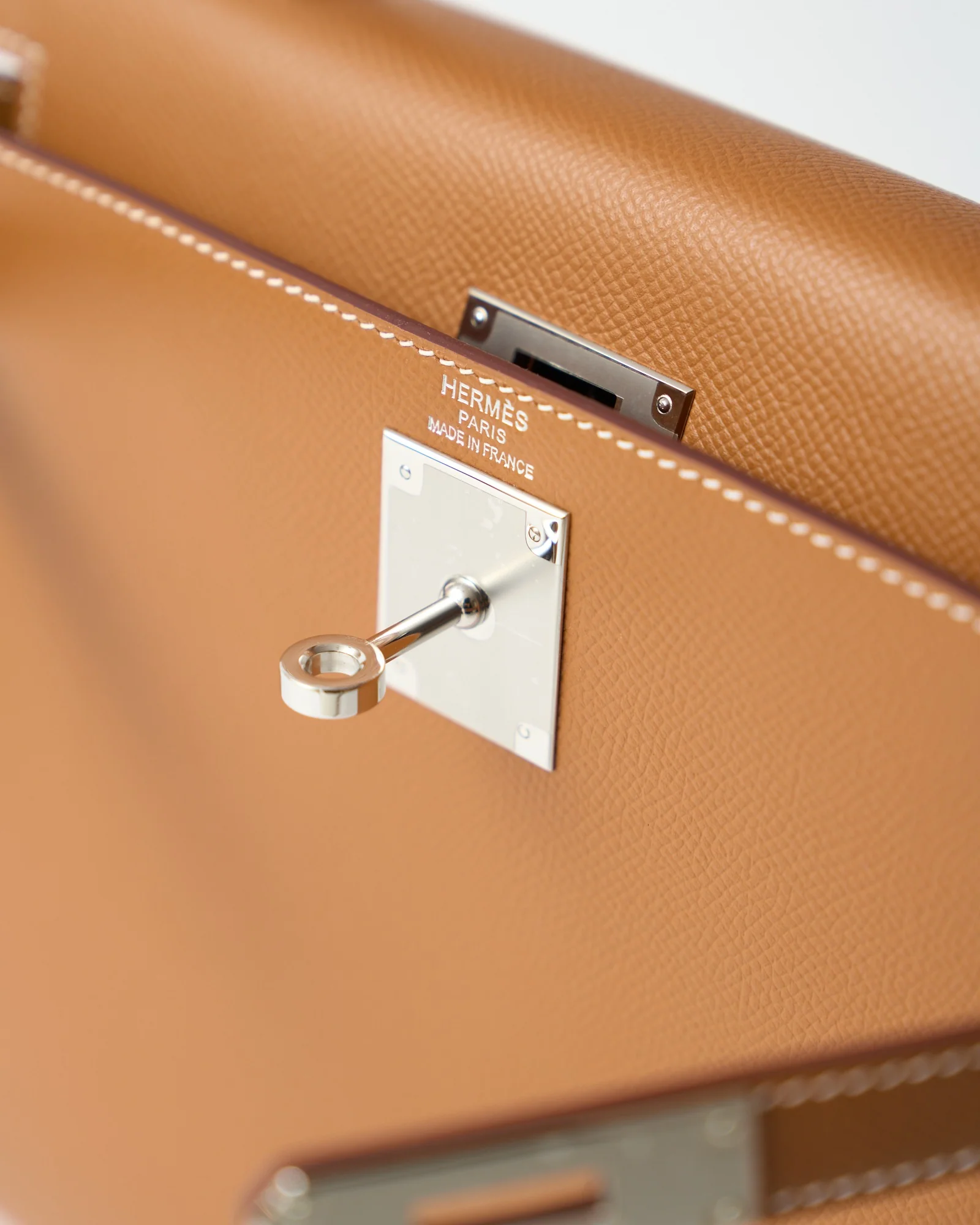 Hermès Kelly 28 Gold Epsom PHW