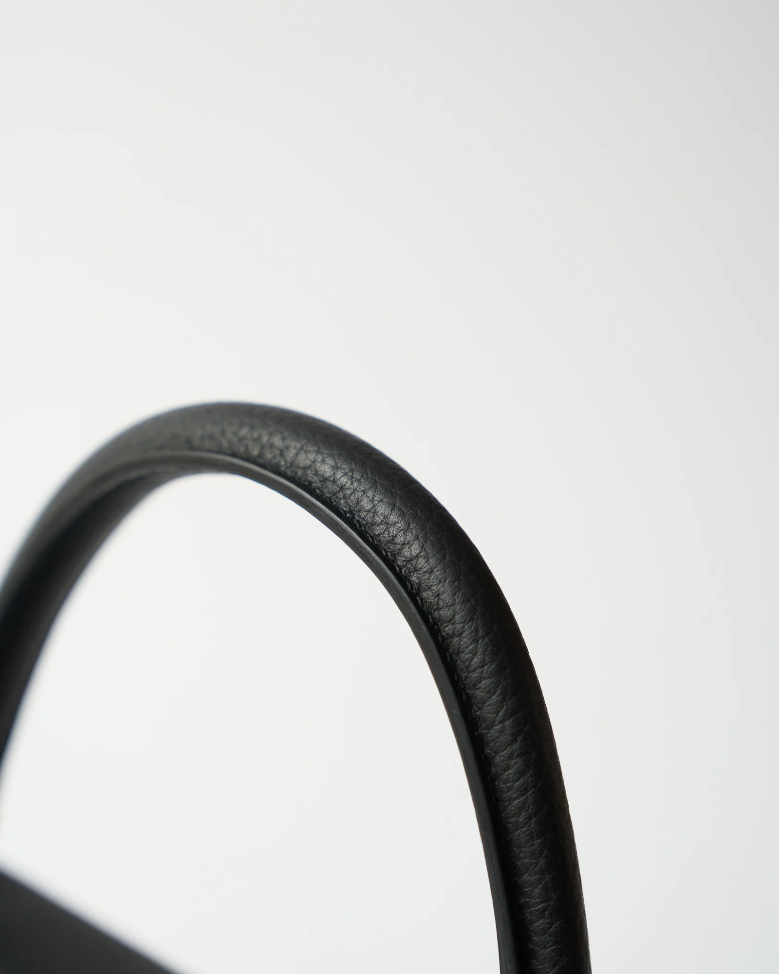 Hermès Kelly Retourne 28 Black Togo GHW